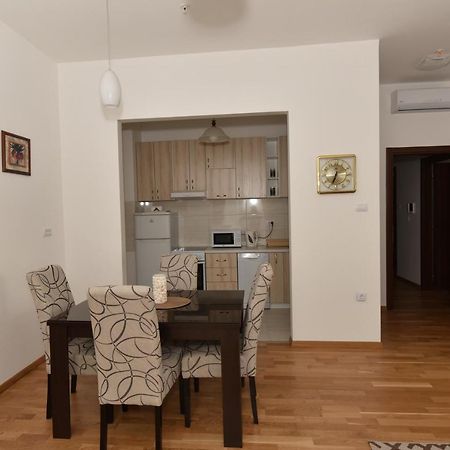 Lux Apartments Kristina Будва Екстер'єр фото