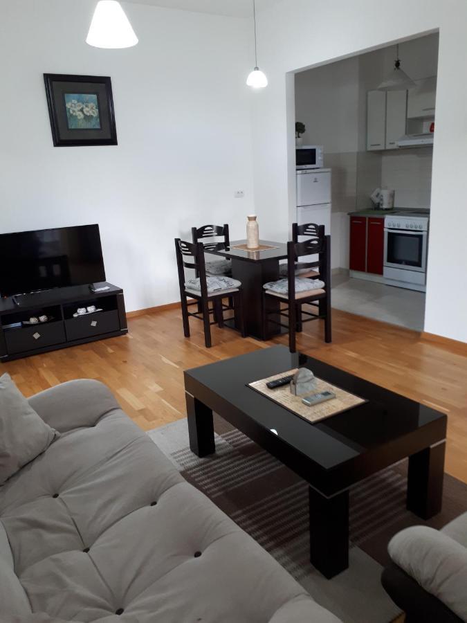 Lux Apartments Kristina Будва Екстер'єр фото