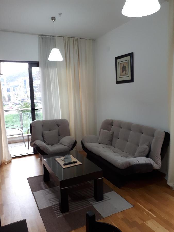 Lux Apartments Kristina Будва Екстер'єр фото