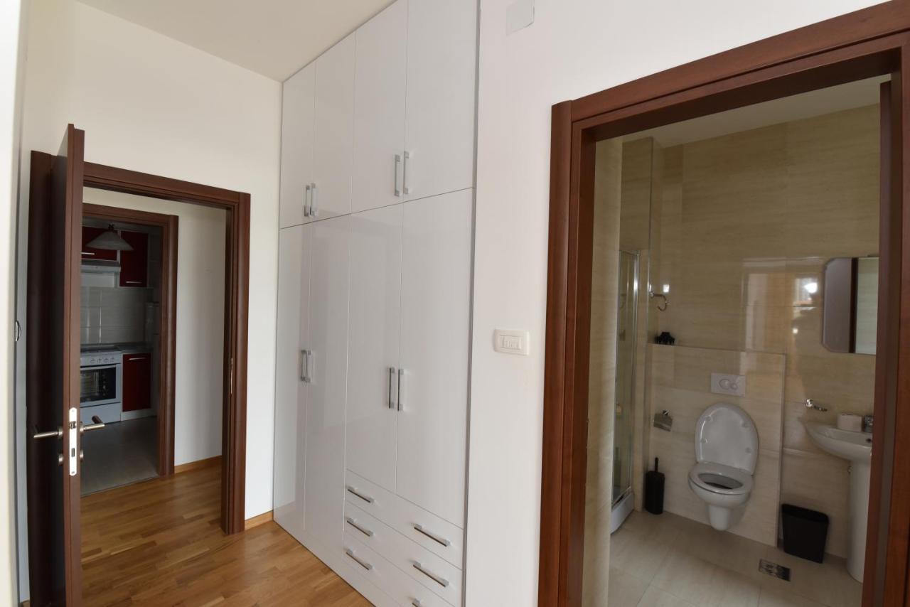 Lux Apartments Kristina Будва Екстер'єр фото