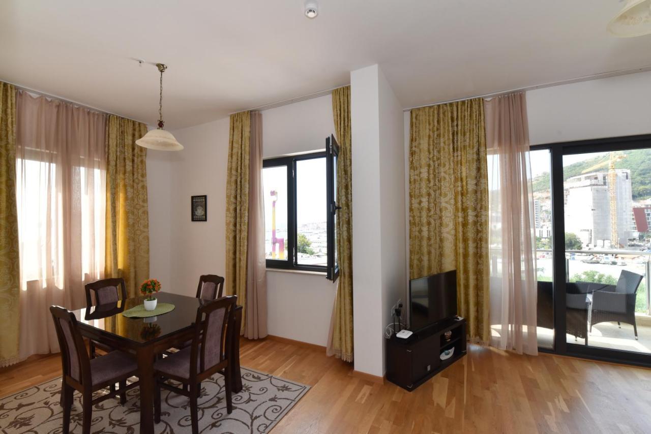 Lux Apartments Kristina Будва Екстер'єр фото