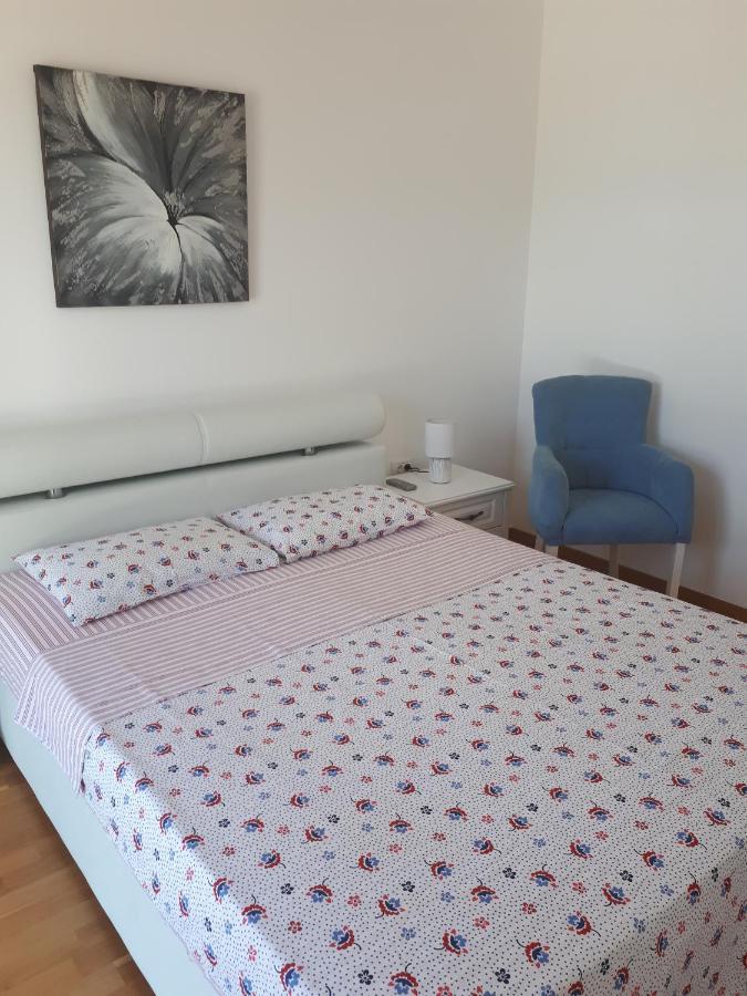 Lux Apartments Kristina Будва Екстер'єр фото