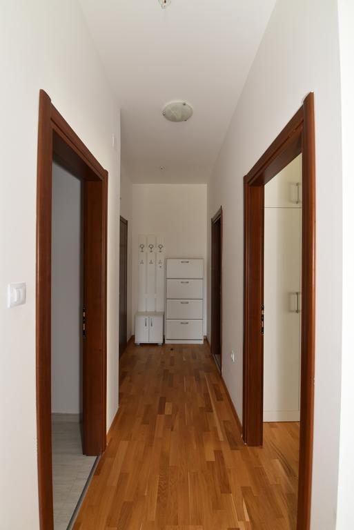 Lux Apartments Kristina Будва Екстер'єр фото