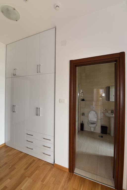 Lux Apartments Kristina Будва Екстер'єр фото